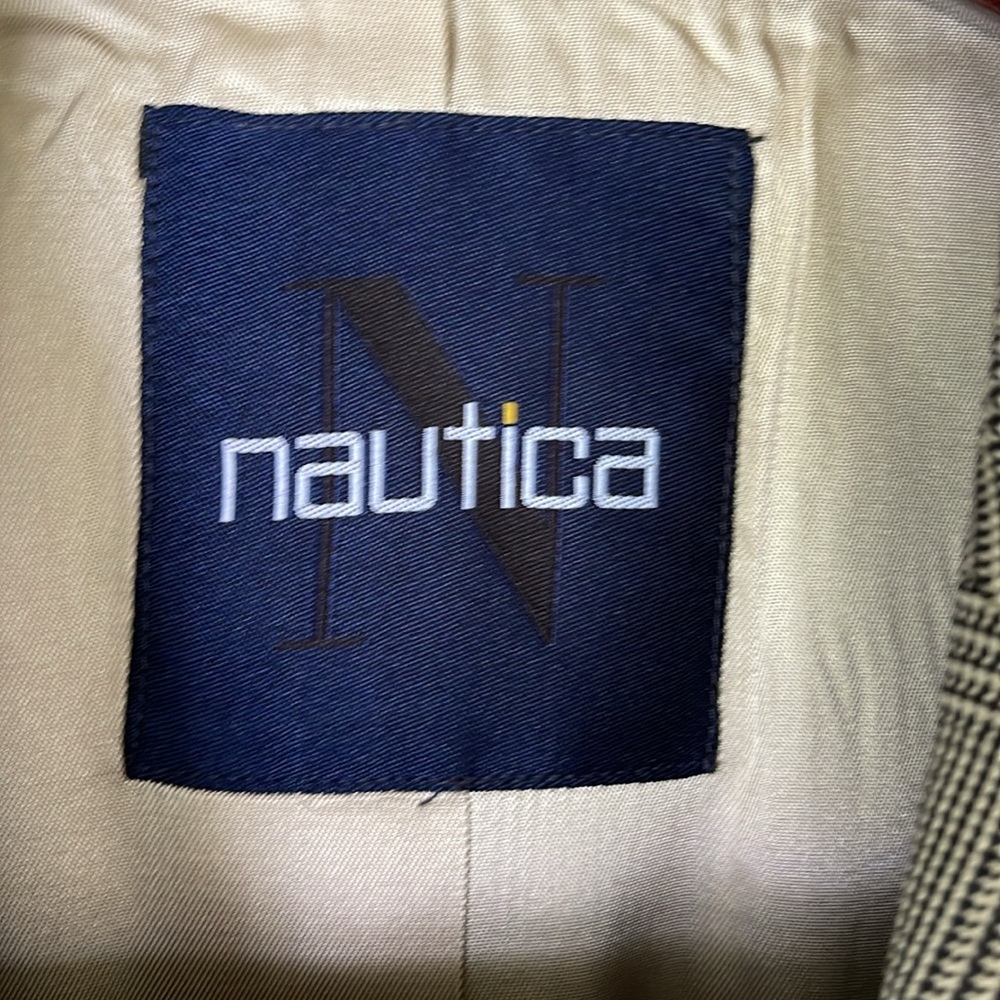 Nautica Suit - Picture 2 of 6